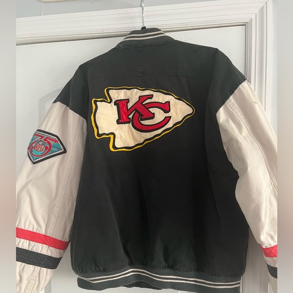 NFL Kansas City CHIEFS Vintage Bomber Jacket - Picture 9 of 11